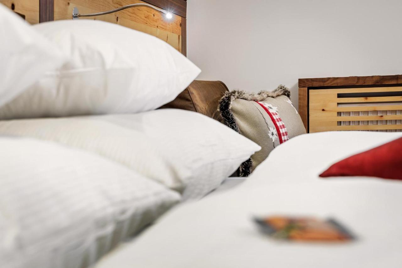 Alpinlounge Raetia Appartements ايشجل المظهر الخارجي الصورة